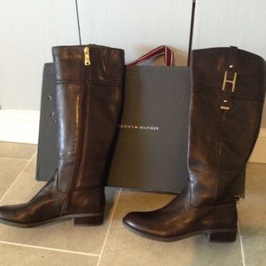 Tommy Hilfiger leather riding boots 6.5